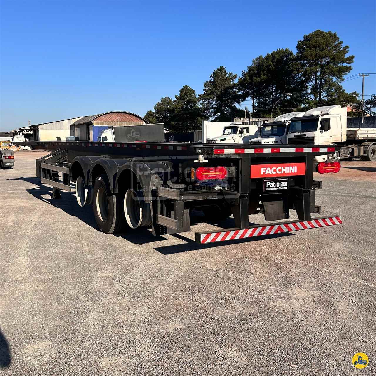 CARRETA SEMI-REBOQUE PORTA-CONTAINER Pátio 201 Caminhões e Carretas CURITIBA PARANÁ PR